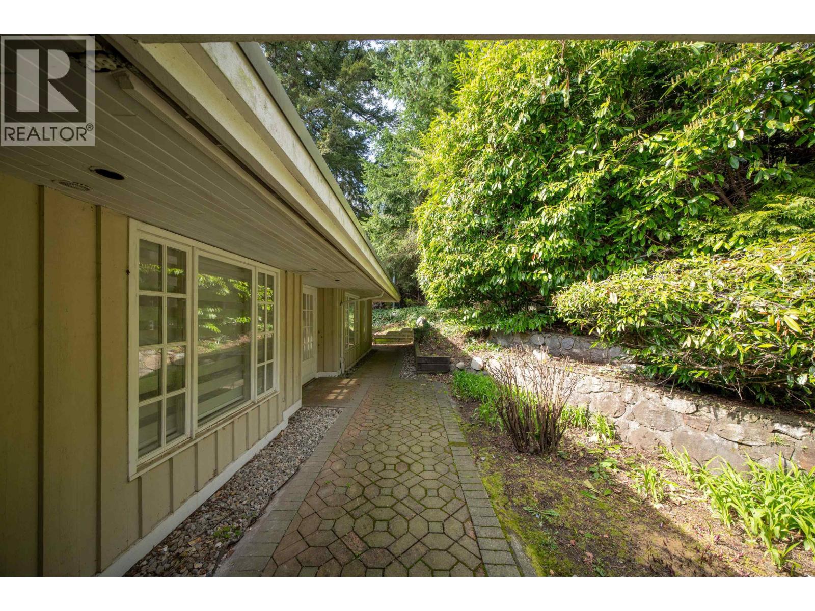 888 Pyrford Road, West Vancouver, British Columbia  V7S 2A1 - Photo 28 - R3107518