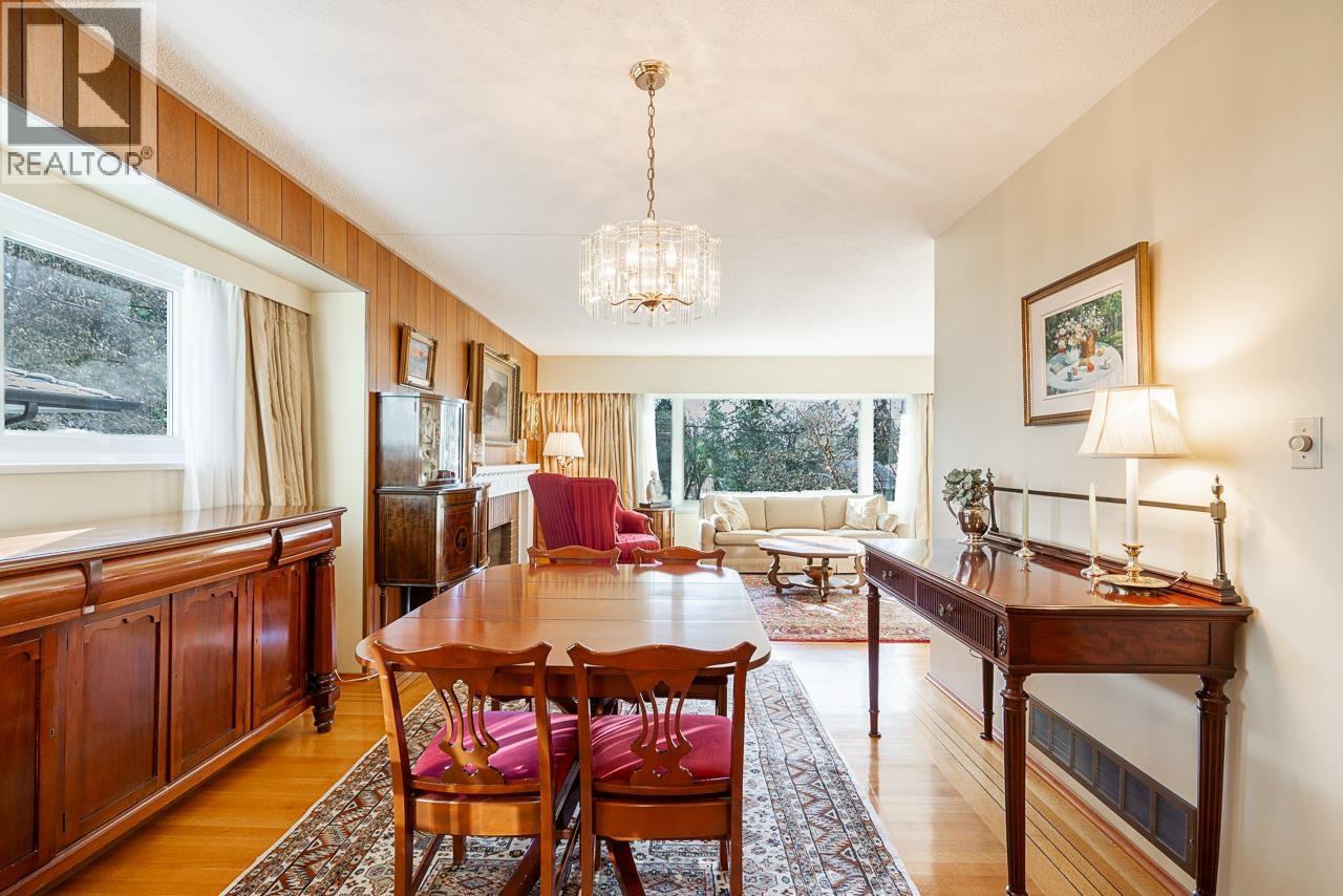 4651 Valley Road, North Vancouver, British Columbia  V7K 2M1 - Photo 10 - R3107550