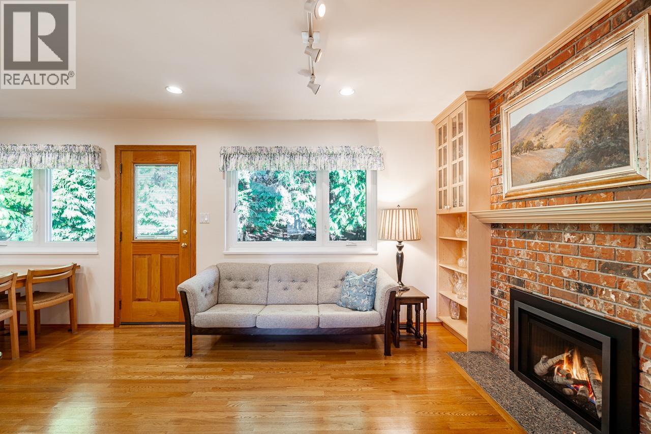 4651 Valley Road, North Vancouver, British Columbia  V7K 2M1 - Photo 12 - R3107550