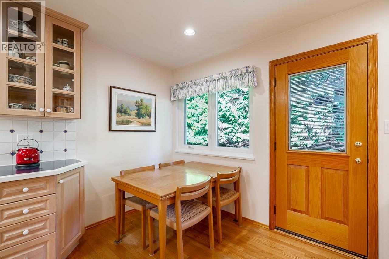 4651 Valley Road, North Vancouver, British Columbia  V7K 2M1 - Photo 21 - R3107550