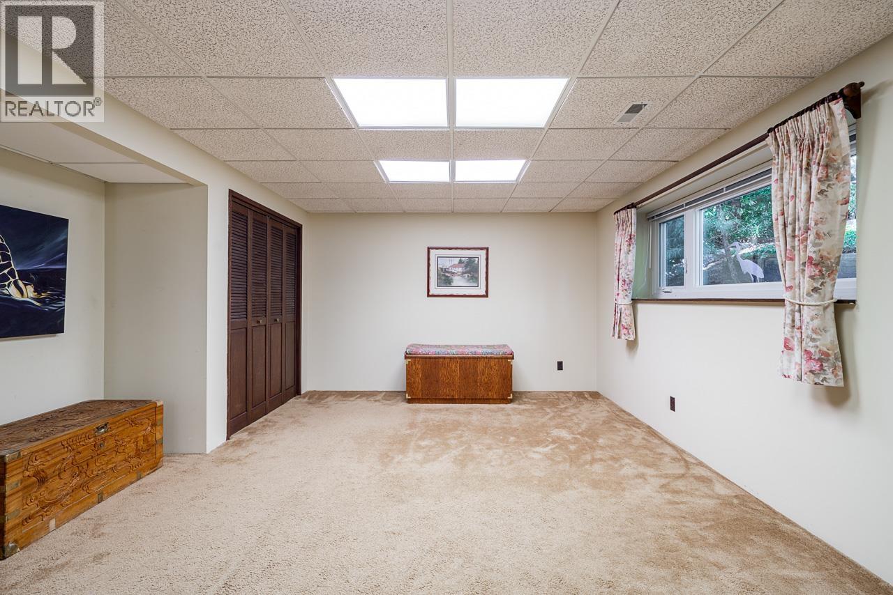 4651 Valley Road, North Vancouver, British Columbia  V7K 2M1 - Photo 33 - R3107550