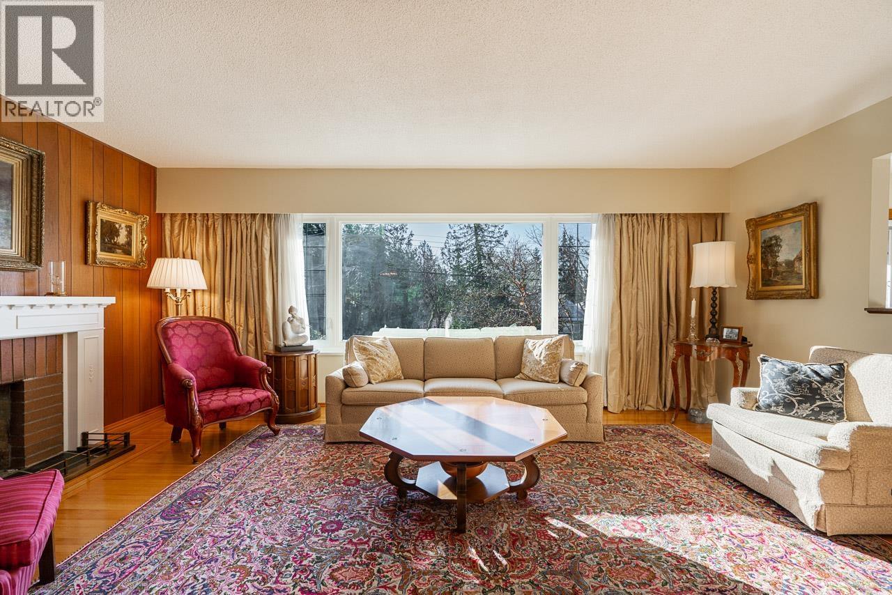 4651 Valley Road, North Vancouver, British Columbia  V7K 2M1 - Photo 7 - R3107550