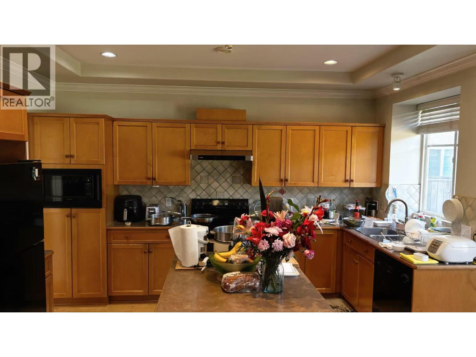 Upper 11351 Galleon Court, Richmond, British Columbia  V7E 4L3 - Photo 2 - R3107516