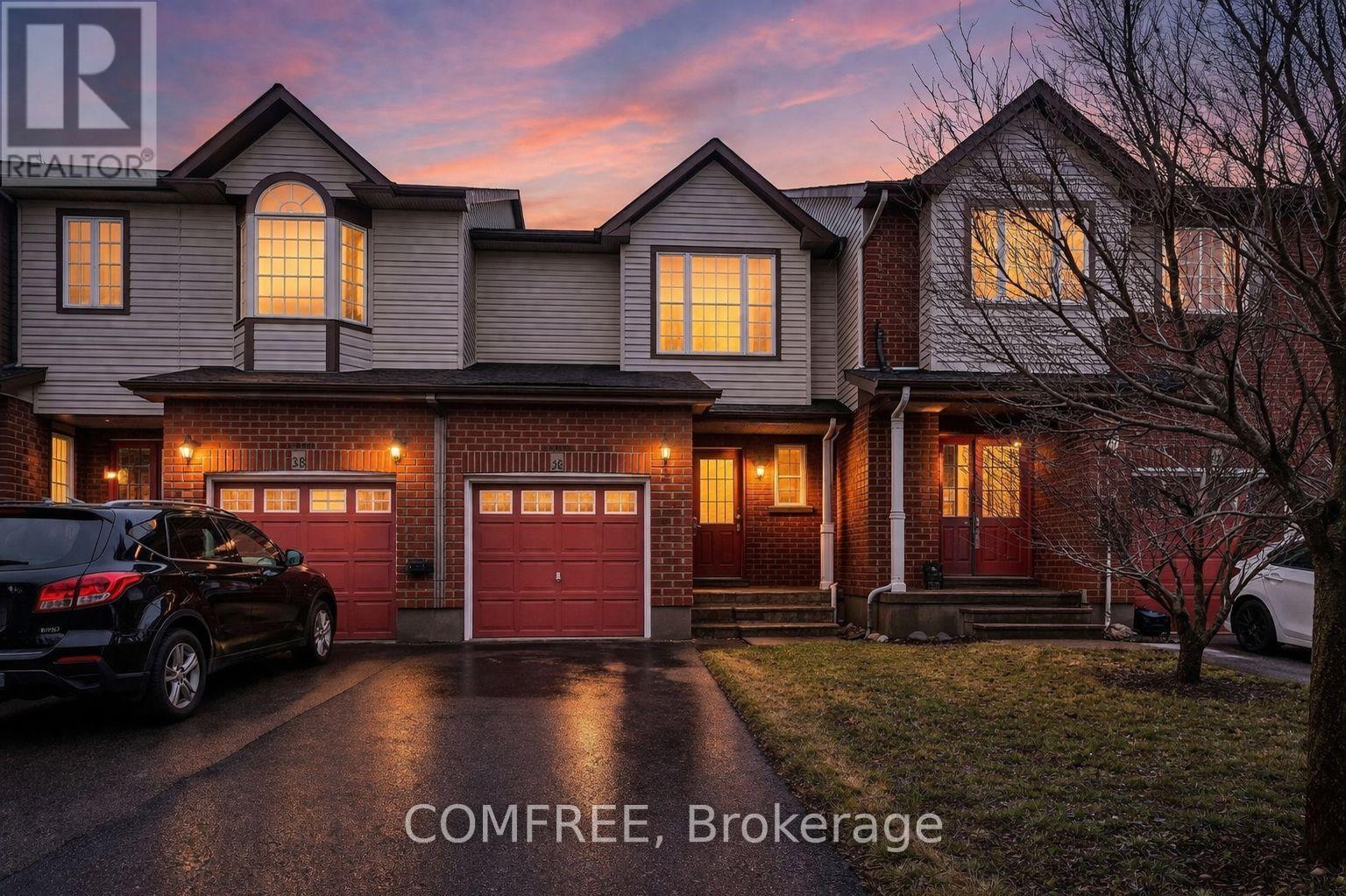 318 Amici Terrace, Ottawa, Ontario  K2S 0J6 - Photo 2 - X12966672