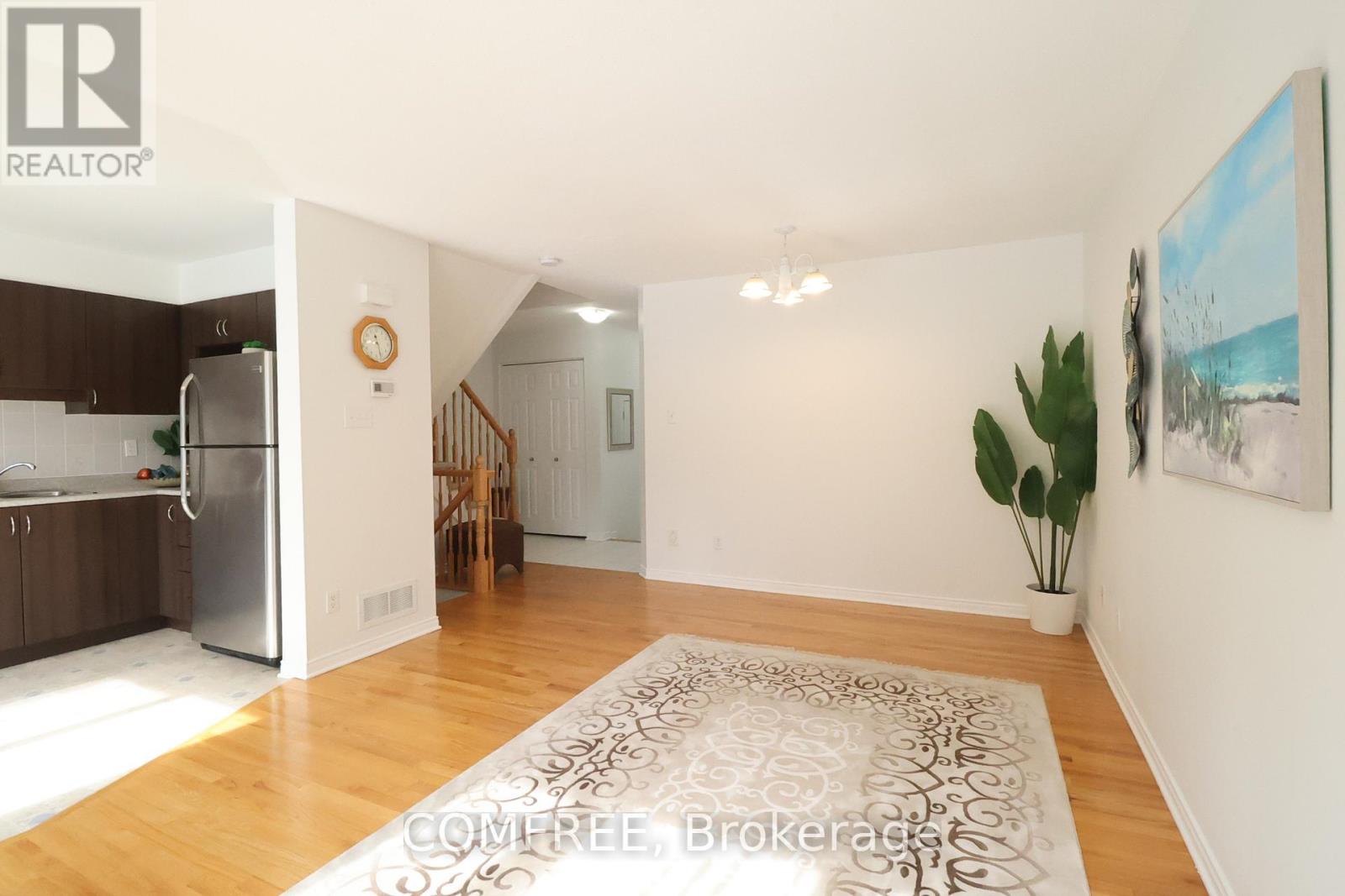 318 Amici Terrace, Ottawa, Ontario  K2S 0J6 - Photo 6 - X12966672