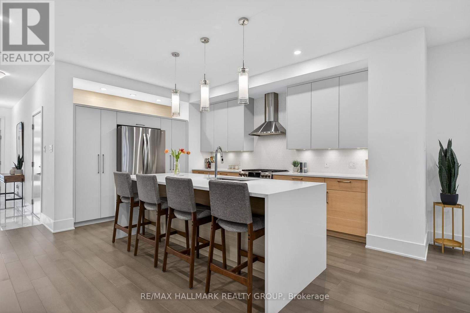 261 Avondale Avenue, Ottawa, Ontario  K1Z 7G7 - Photo 4 - X12966674