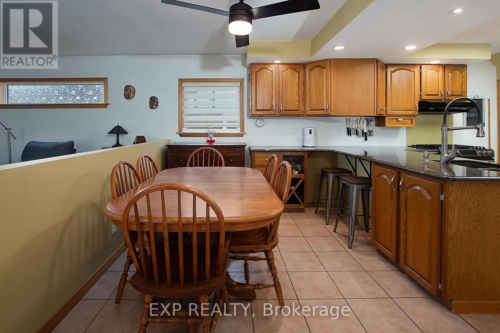 4027 Catherine Street, Thames Centre, Ontario  N0L 1G2 - Photo 10 - X12966570