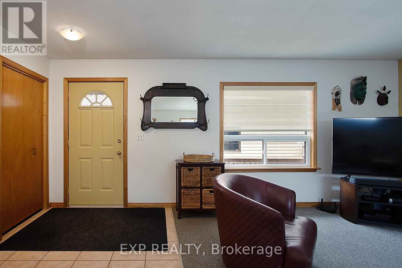 4027 Catherine Street, Thames Centre, Ontario  N0L 1G2 - Photo 13 - X12966570