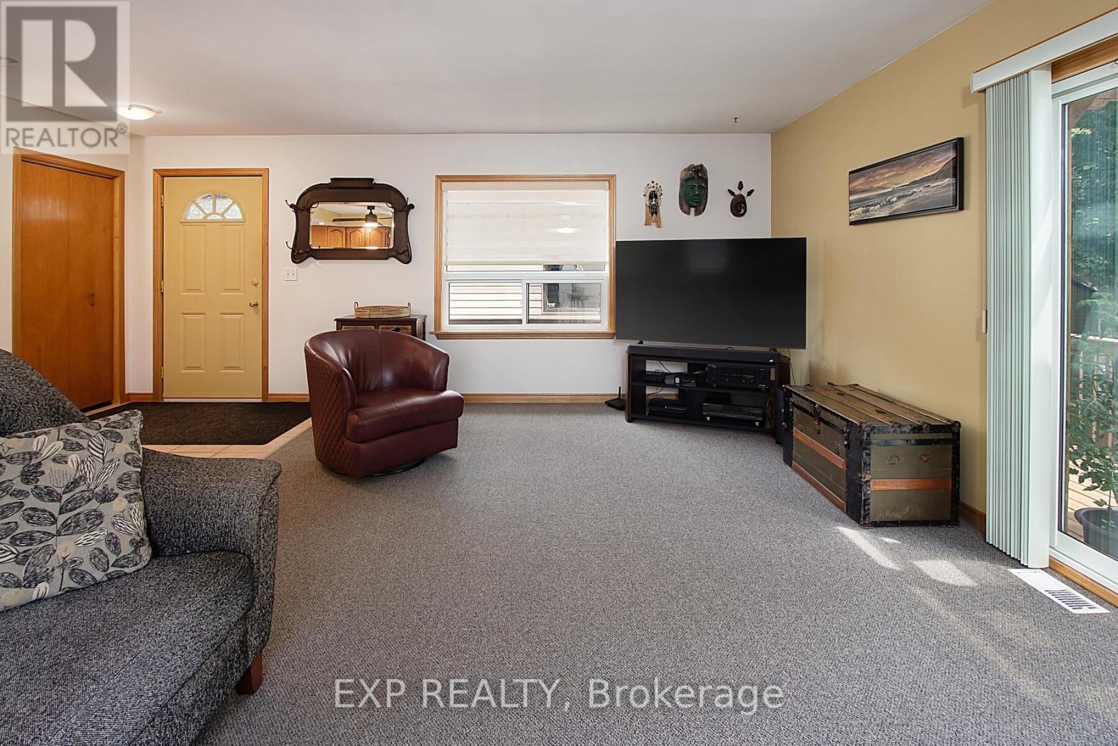 4027 Catherine Street, Thames Centre, Ontario  N0L 1G2 - Photo 14 - X12966570