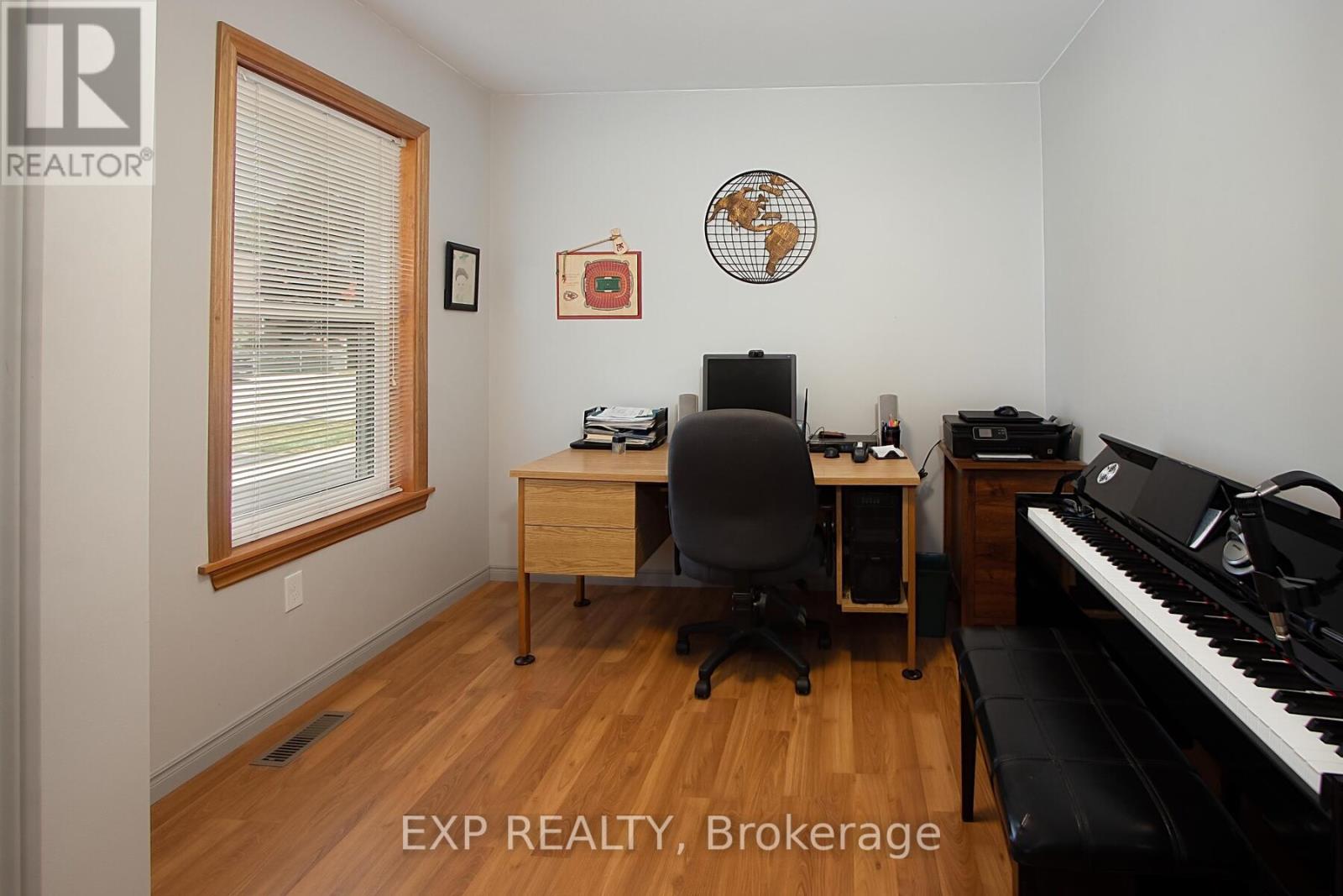 4027 Catherine Street, Thames Centre, Ontario  N0L 1G2 - Photo 16 - X12966570