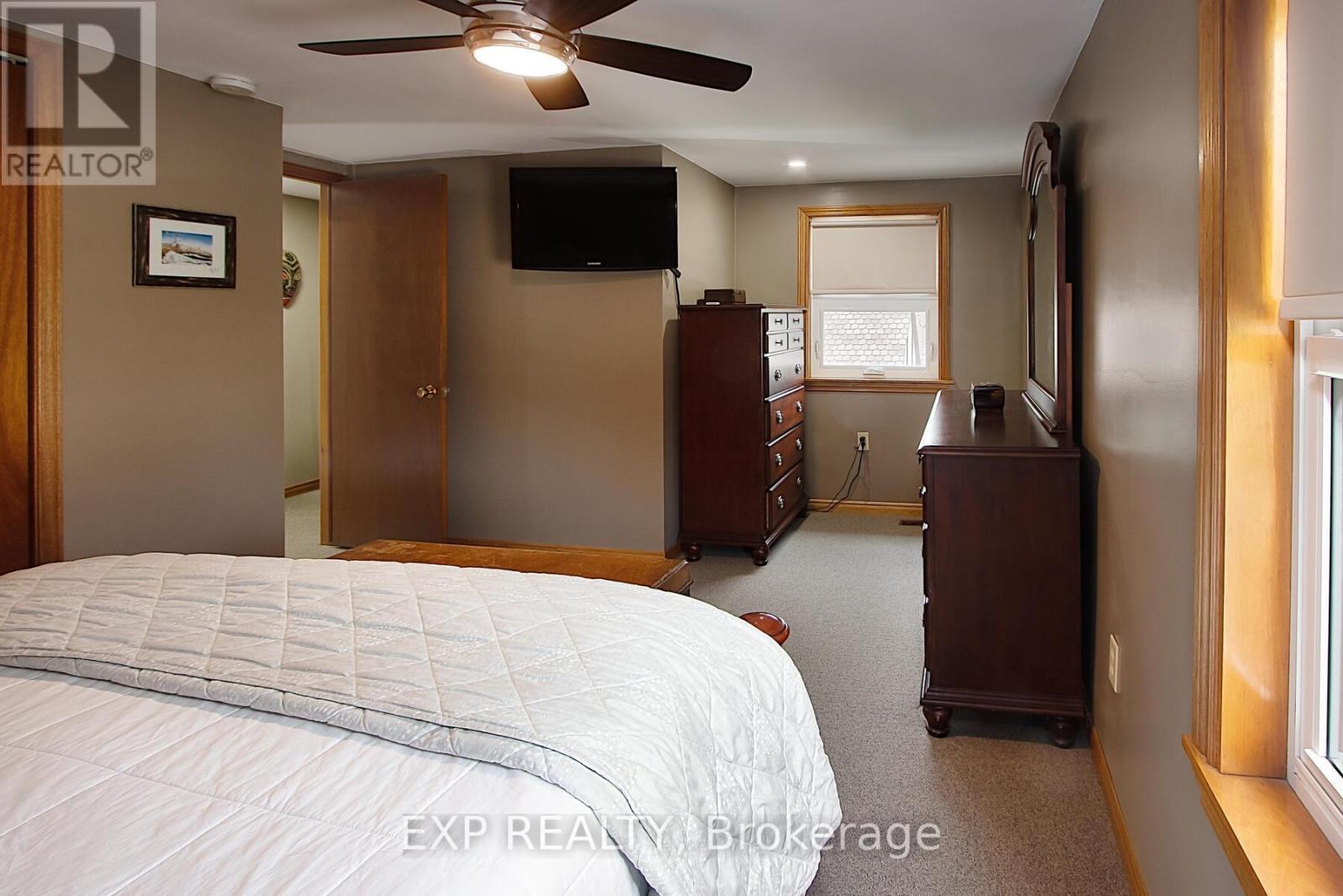 4027 Catherine Street, Thames Centre, Ontario  N0L 1G2 - Photo 19 - X12966570