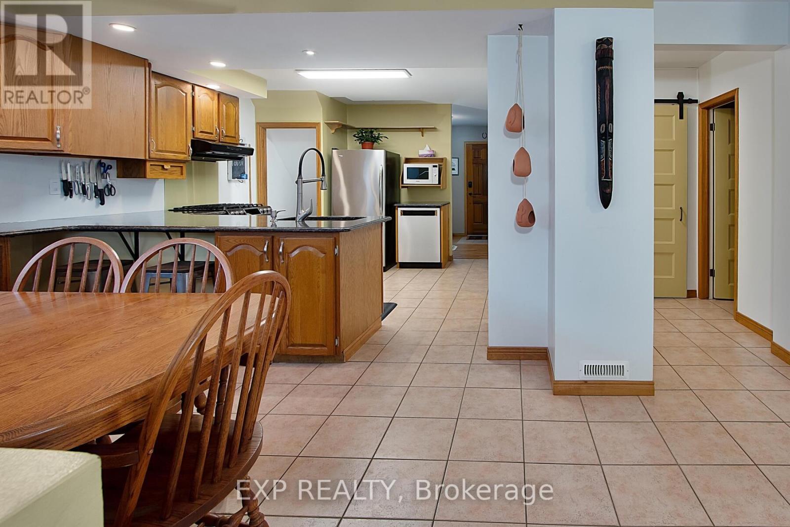 4027 Catherine Street, Thames Centre, Ontario  N0L 1G2 - Photo 8 - X12966570