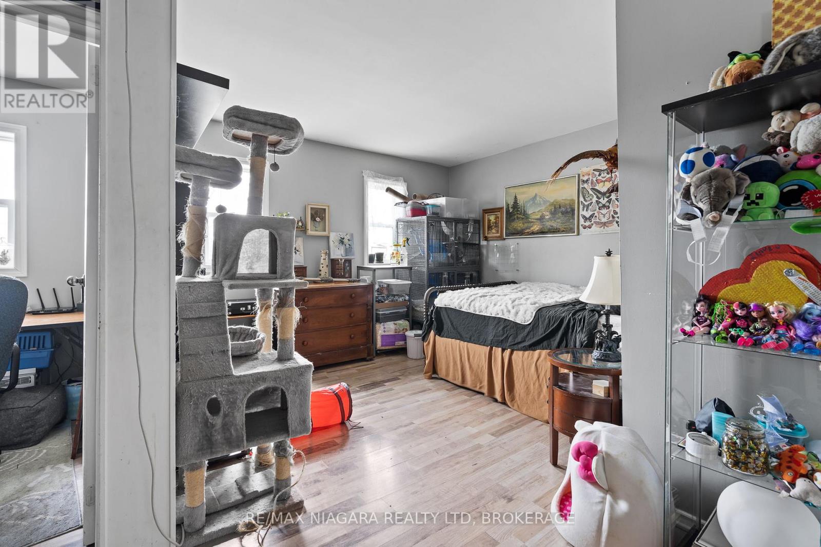 244 Gilmore Road, Fort Erie, Ontario  L2A 2M3 - Photo 14 - X12966646