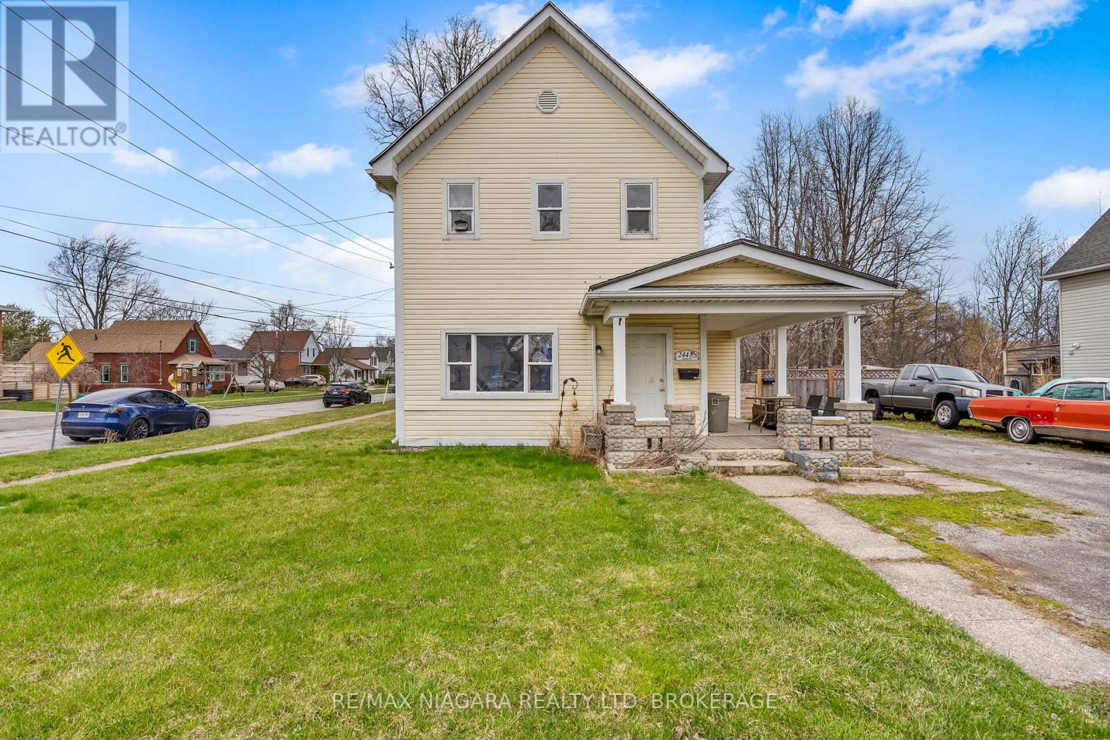 244 Gilmore Road, Fort Erie, Ontario  L2A 2M3 - Photo 3 - X12966646