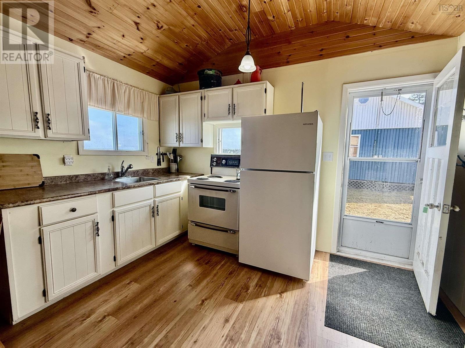 47 & 48 Cabin Road, Cape Sable Island, Nova Scotia  B0W 2E0 - Photo 31 - 202604658