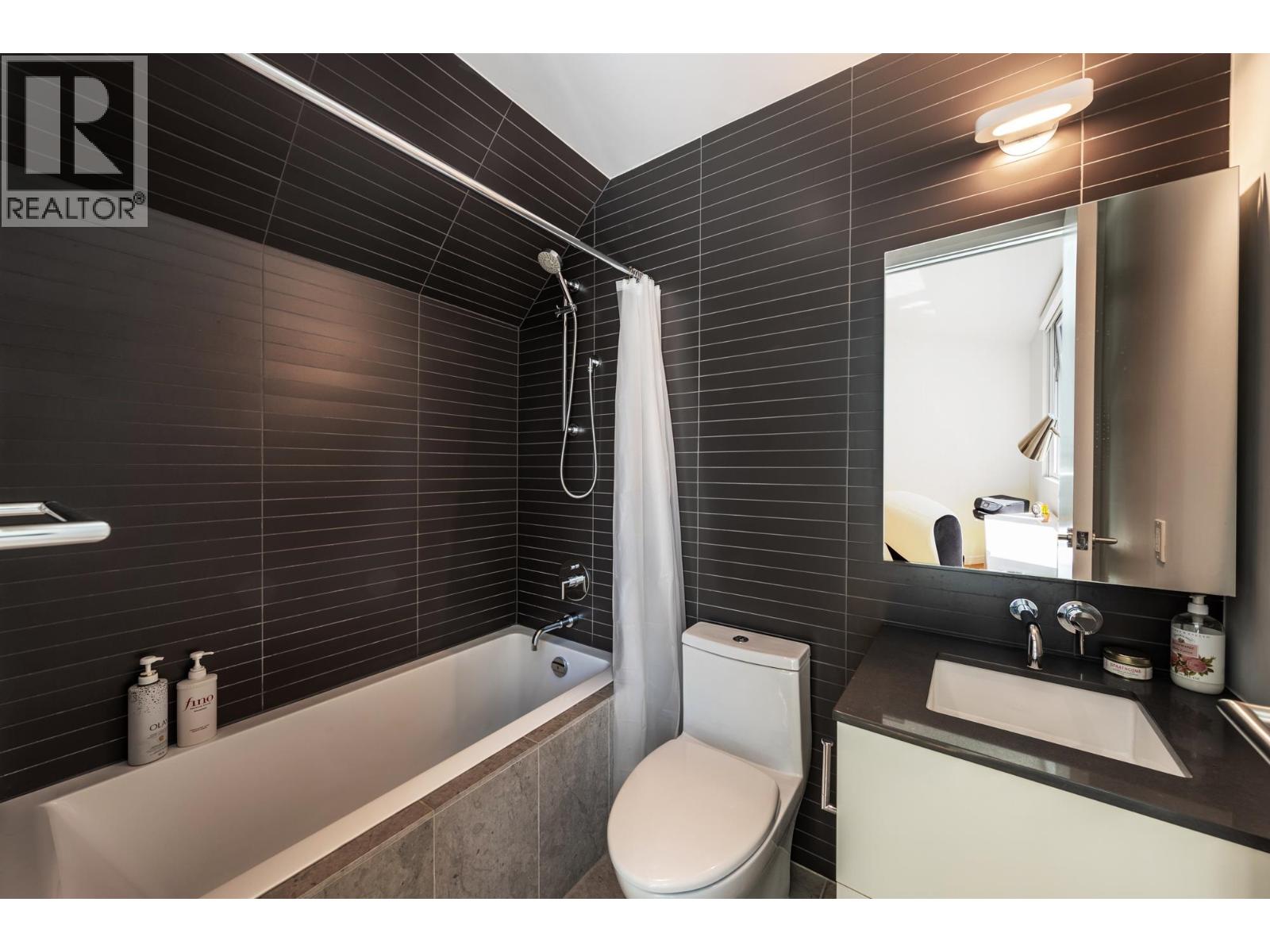 2216 Willow Street, Vancouver, British Columbia  V5Z 0C8 - Photo 15 - R3107468