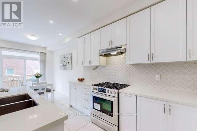 57 Markview Road, Whitchurch-Stouffville, Ontario  L4A 4W1 - Photo 10 - N12965510