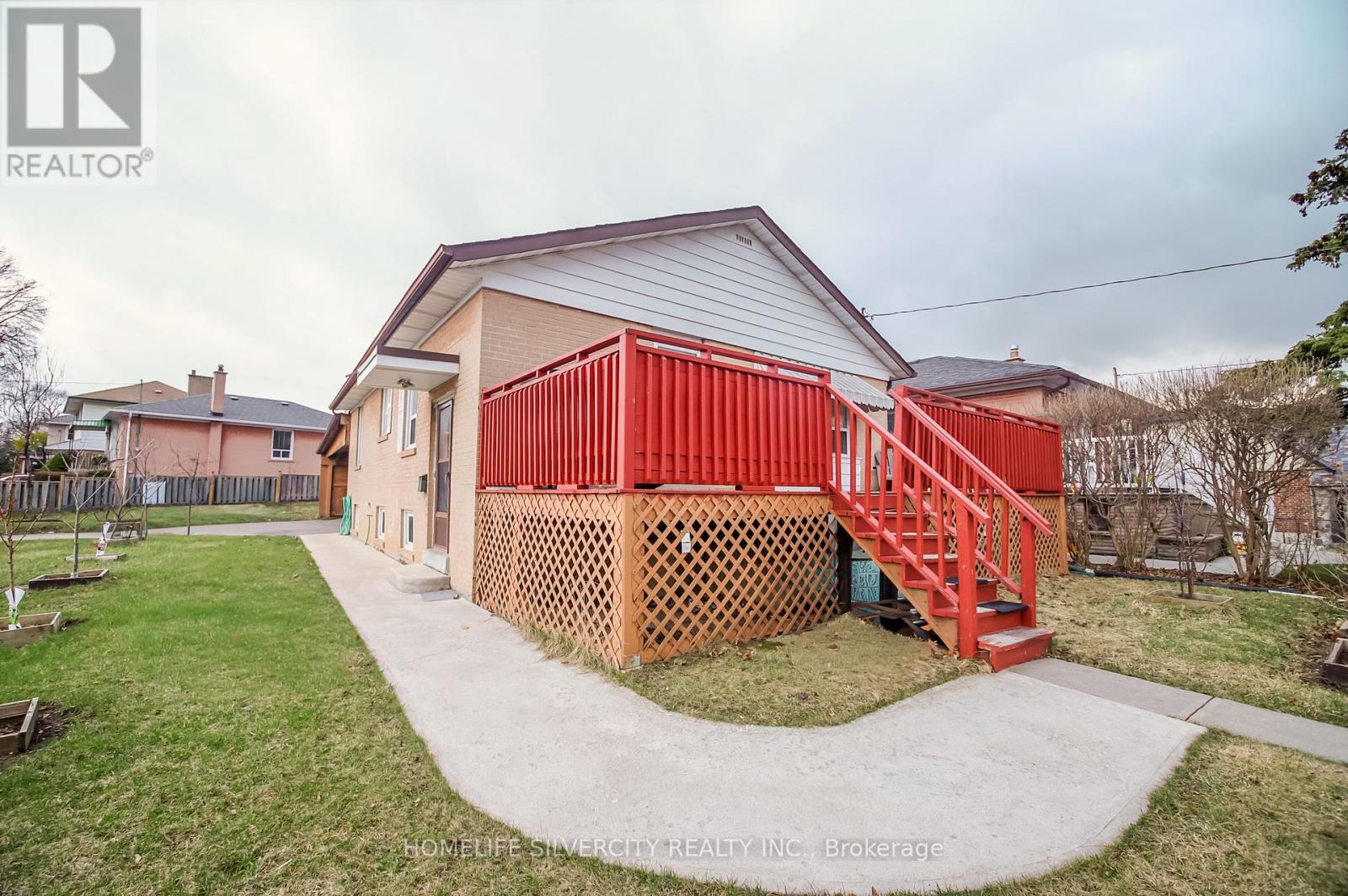 10 Coppermill Drive, Toronto, Ontario  M9W 3Z3 - Photo 2 - W12950822