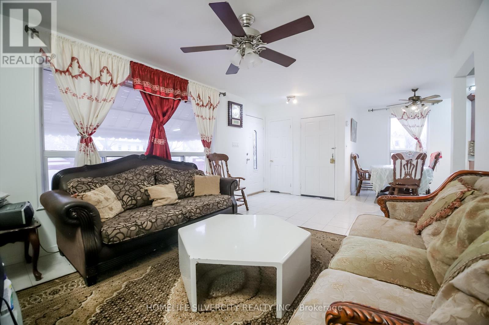 10 Coppermill Drive, Toronto, Ontario  M9W 3Z3 - Photo 12 - W12950822