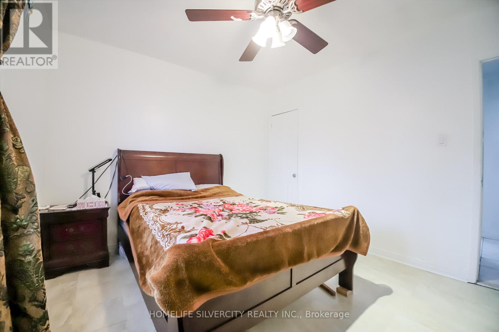 10 Coppermill Drive, Toronto, Ontario  M9W 3Z3 - Photo 20 - W12950822