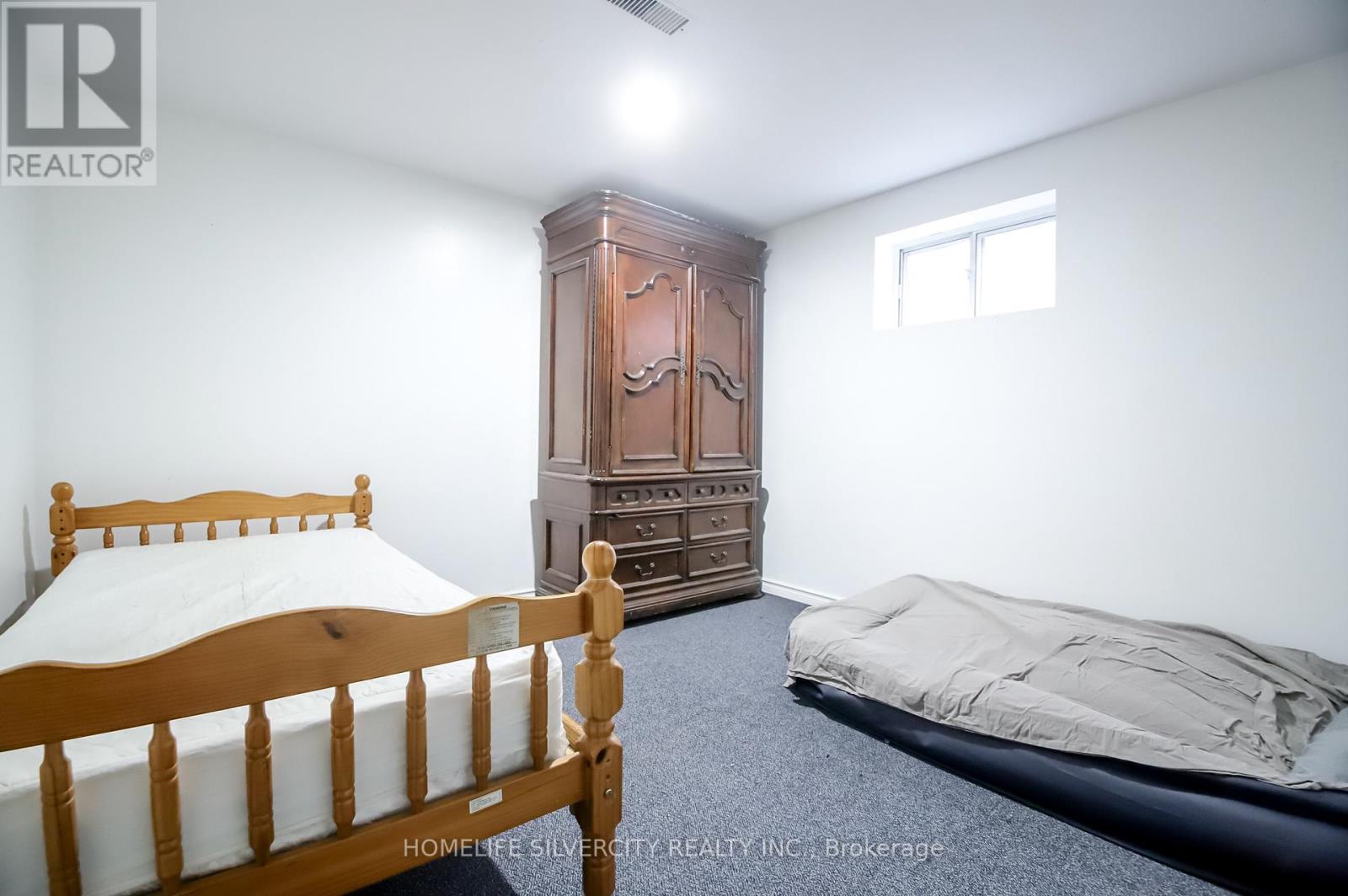 10 Coppermill Drive, Toronto, Ontario  M9W 3Z3 - Photo 31 - W12950822