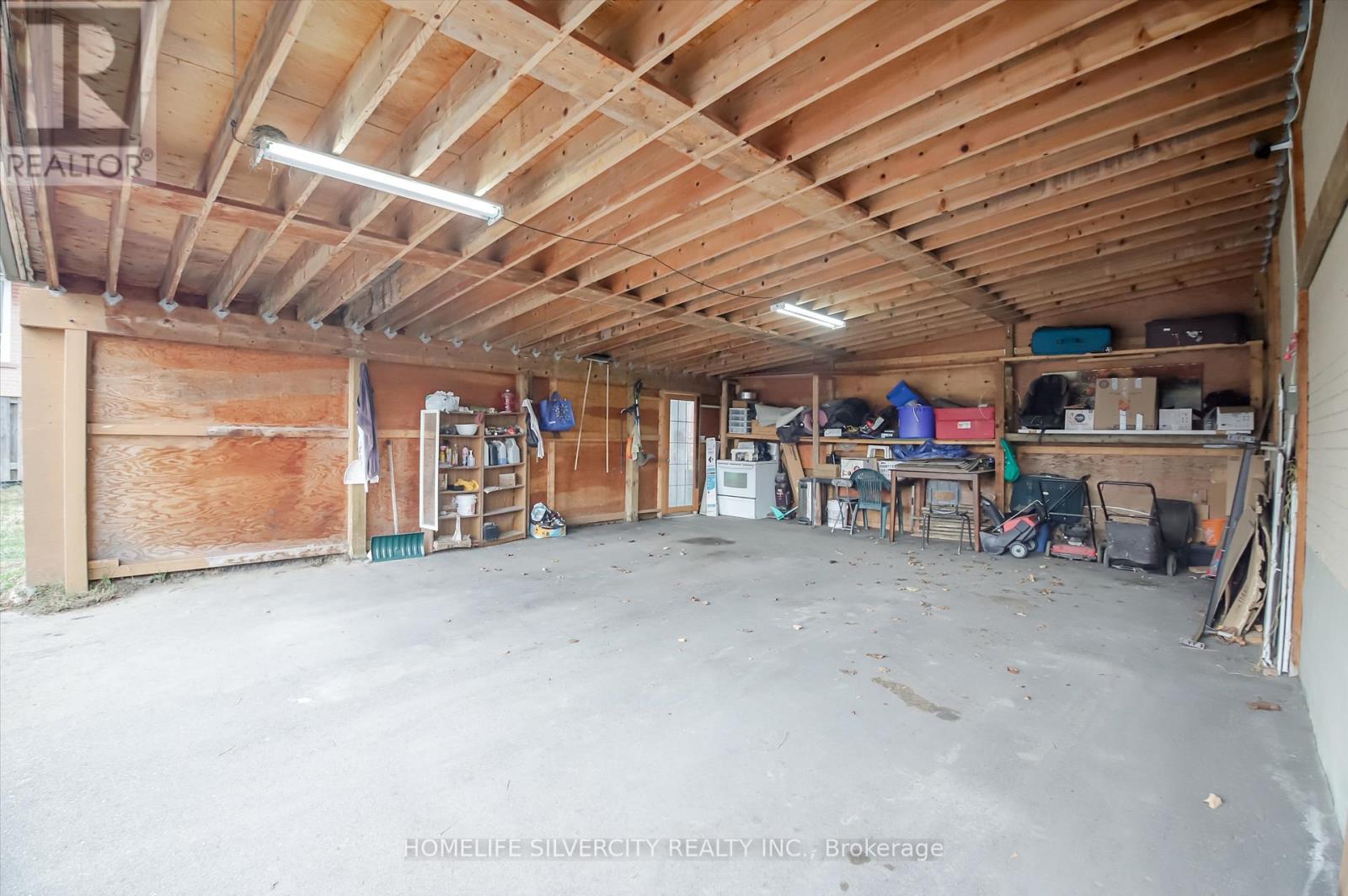 10 Coppermill Drive, Toronto, Ontario  M9W 3Z3 - Photo 41 - W12950822