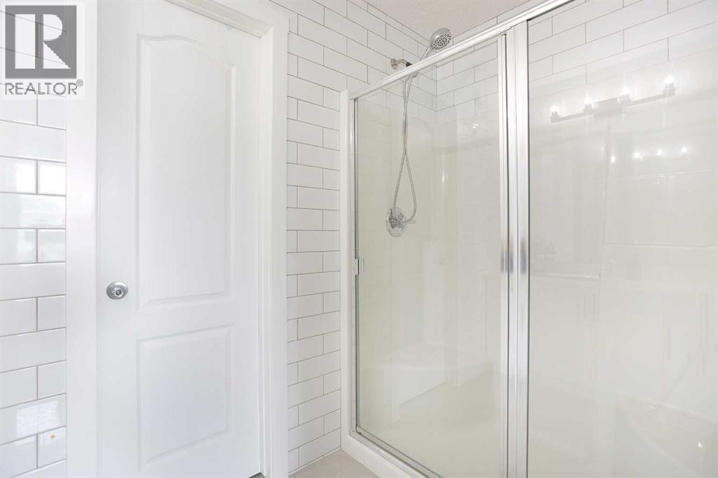 382 Hillcrest Road SW, Airdrie, Alberta  T4B 4T9 - Photo 19 - A2296773