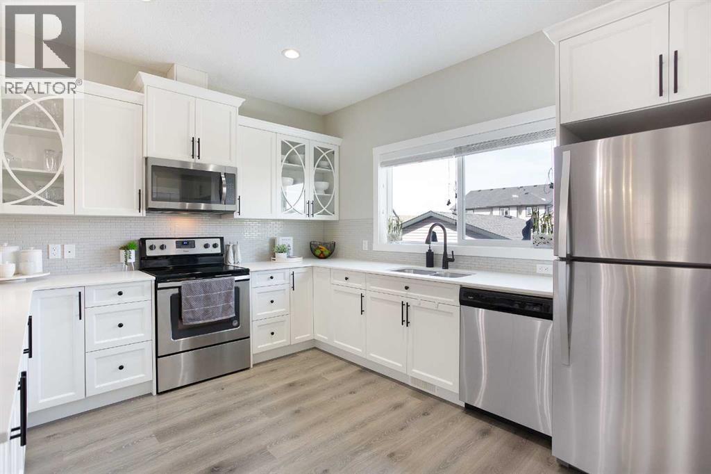 382 Hillcrest Road SW, Airdrie, Alberta  T4B 4T9 - Photo 10 - A2296773