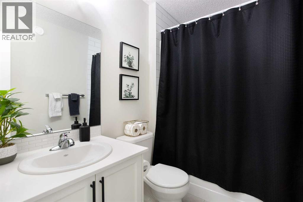 382 Hillcrest Road SW, Airdrie, Alberta  T4B 4T9 - Photo 25 - A2296773