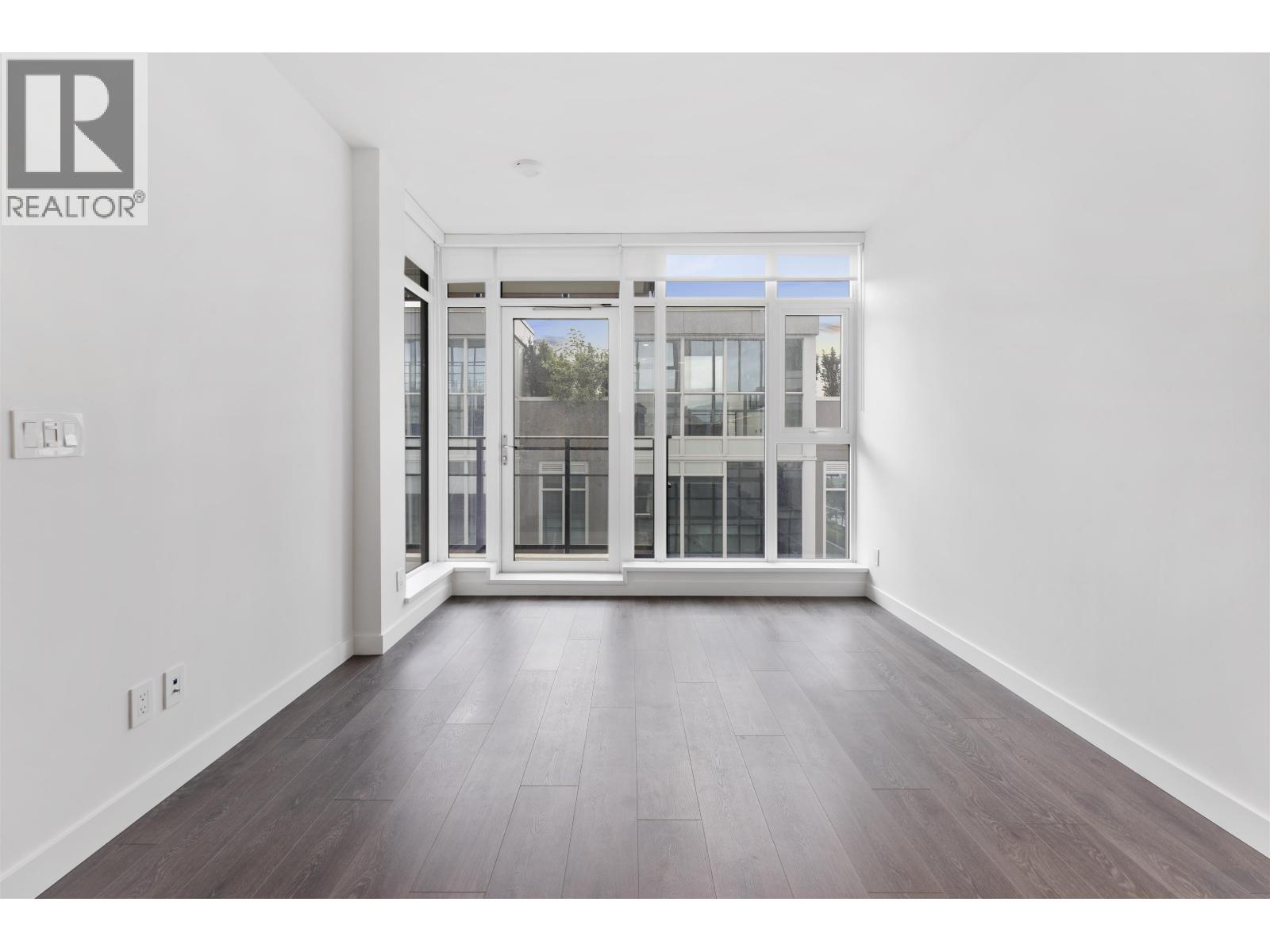 501 1045 Austin Avenue, Coquitlam, British Columbia  V3K 0G9 - Photo 8 - R3104563