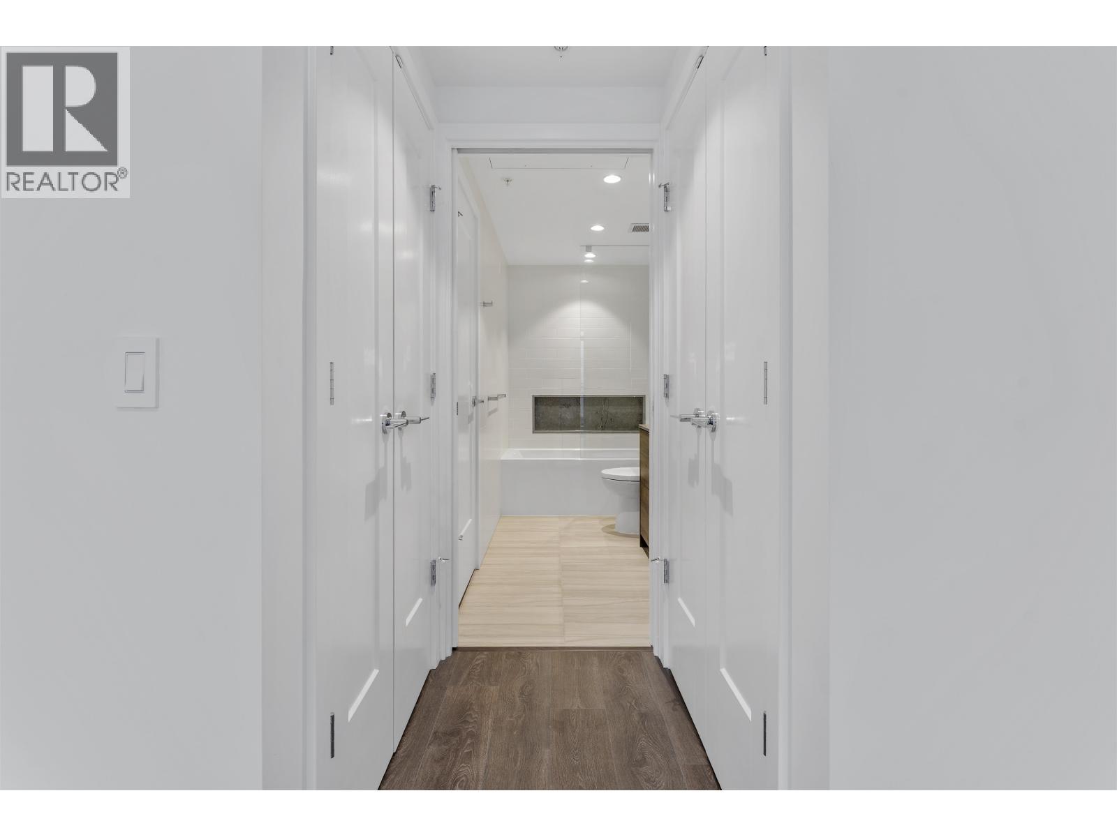 501 1045 Austin Avenue, Coquitlam, British Columbia  V3K 0G9 - Photo 12 - R3104563