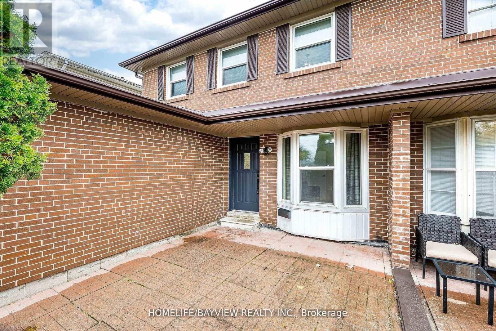 55 Greenbush Road, Toronto, Ontario  M2M 1P2 - Photo 4 - C12966540