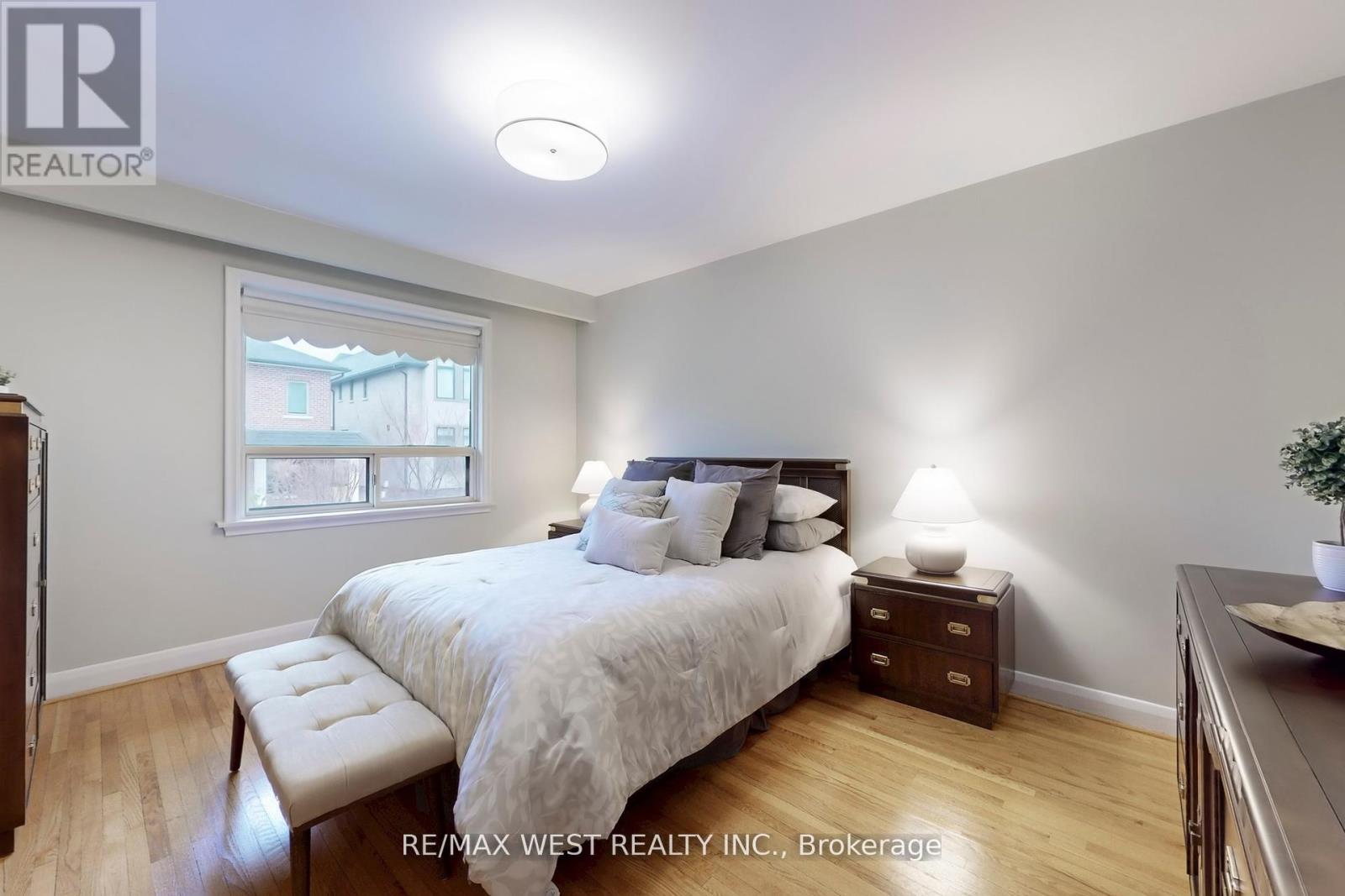 53 Wedgewood Drive, Toronto, Ontario  M2M 2H4 - Photo 12 - C12966642