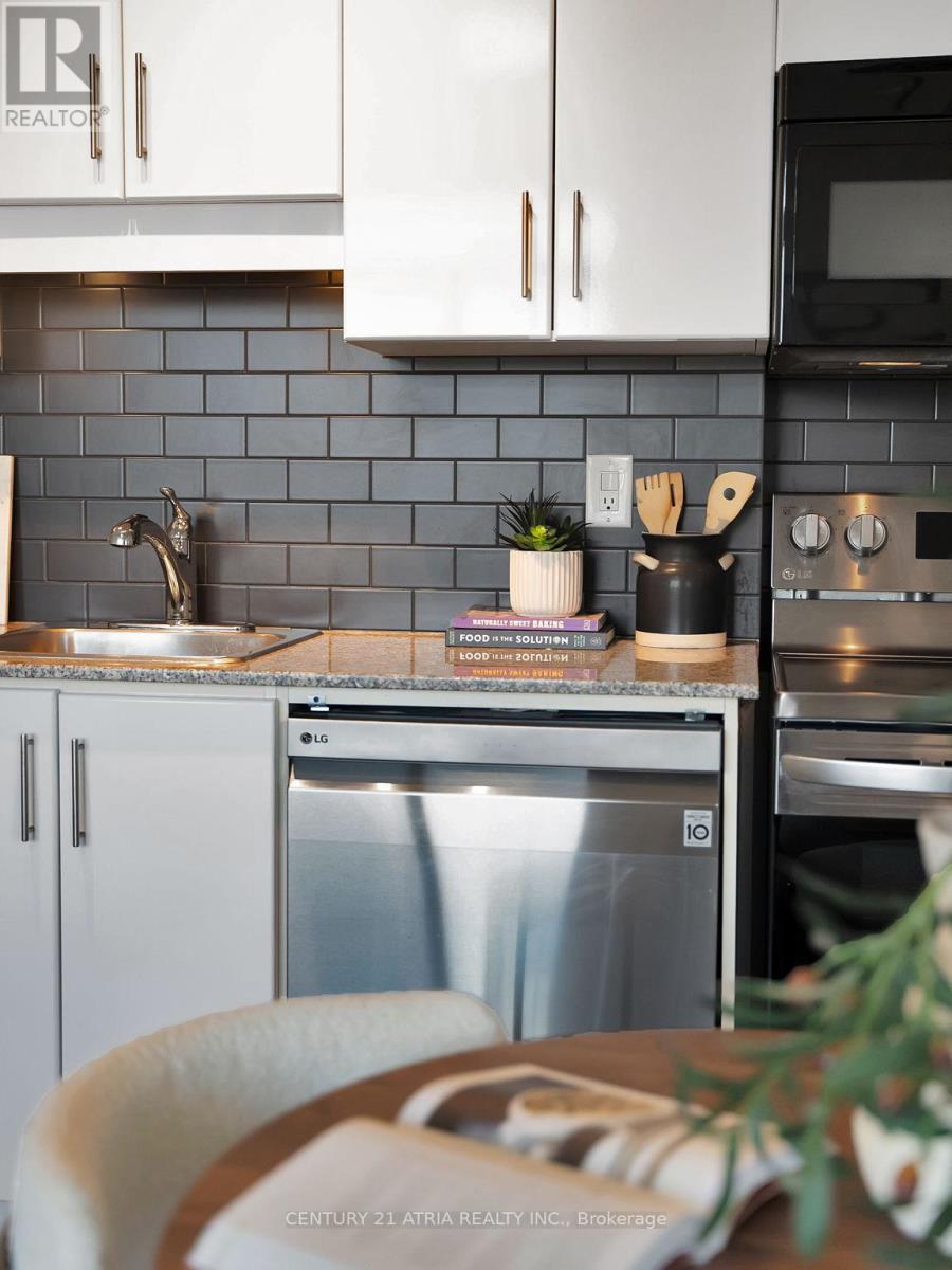 1801 - 30 Herons Hill Way, Toronto, Ontario  M2J 0A7 - Photo 12 - C12966664