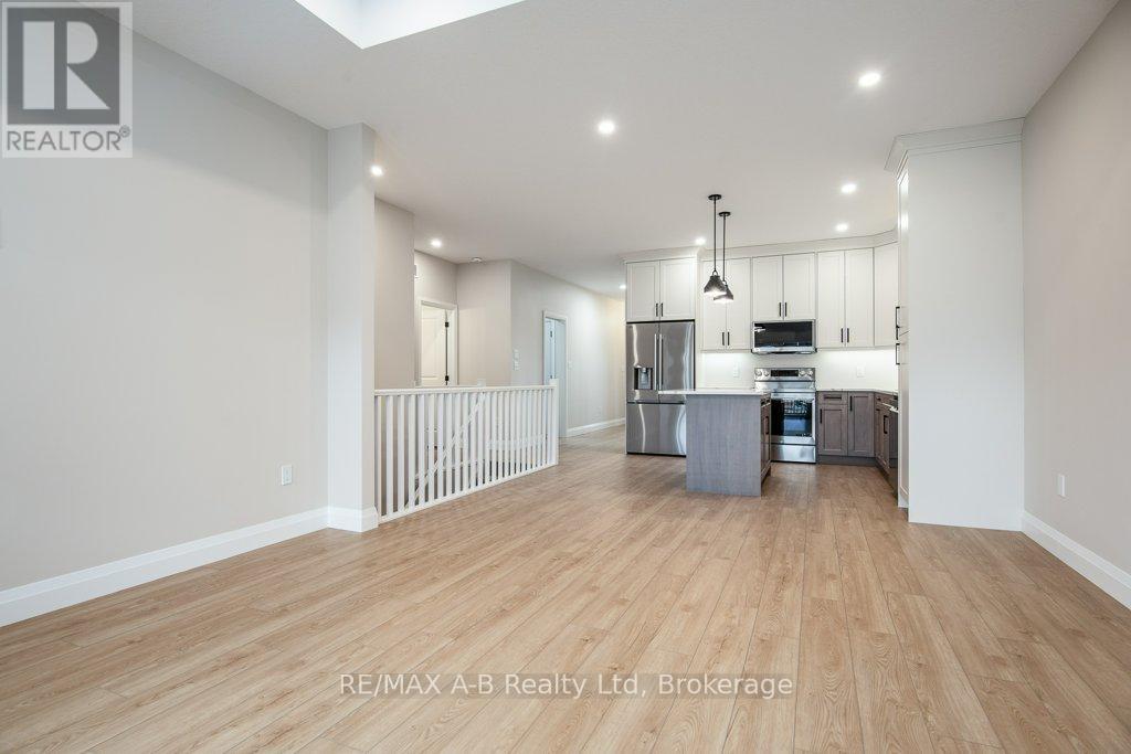 40 Quartz Street, East Zorra-Tavistock, Ontario  N0B 2R0 - Photo 19 - X12579334