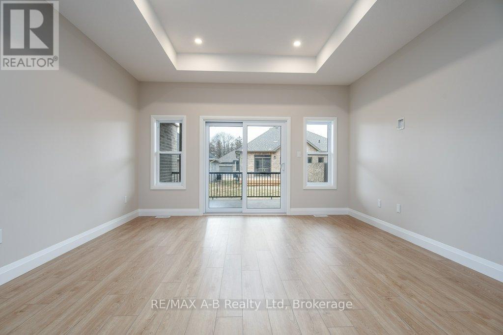 40 Quartz Street, East Zorra-Tavistock, Ontario  N0B 2R0 - Photo 16 - X12579334