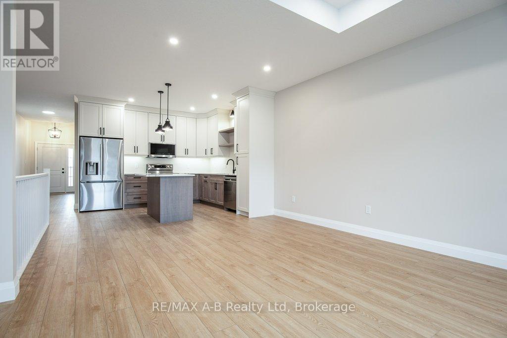 40 Quartz Street, East Zorra-Tavistock, Ontario  N0B 2R0 - Photo 20 - X12579334