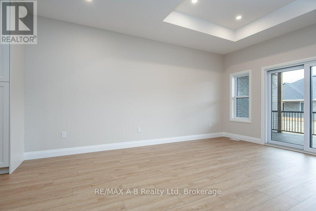 40 Quartz Street, East Zorra-Tavistock, Ontario  N0B 2R0 - Photo 21 - X12579334