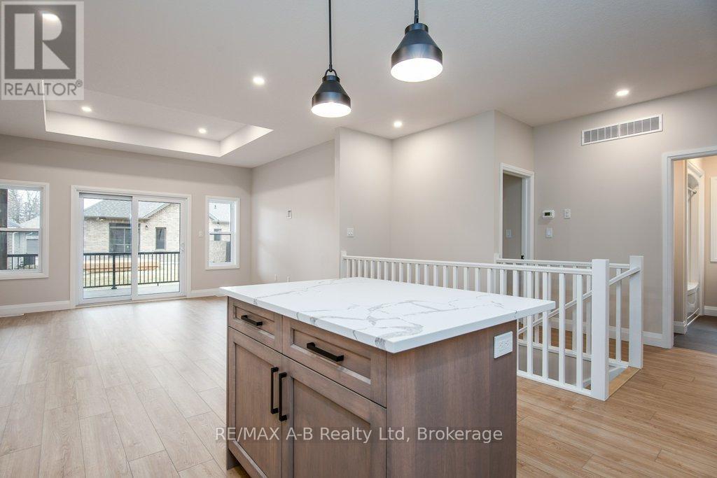 40 Quartz Street, East Zorra-Tavistock, Ontario  N0B 2R0 - Photo 25 - X12579334