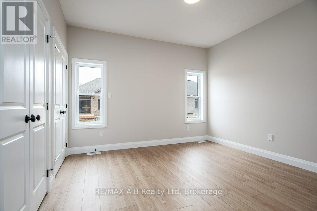 40 Quartz Street, East Zorra-Tavistock, Ontario  N0B 2R0 - Photo 31 - X12579334