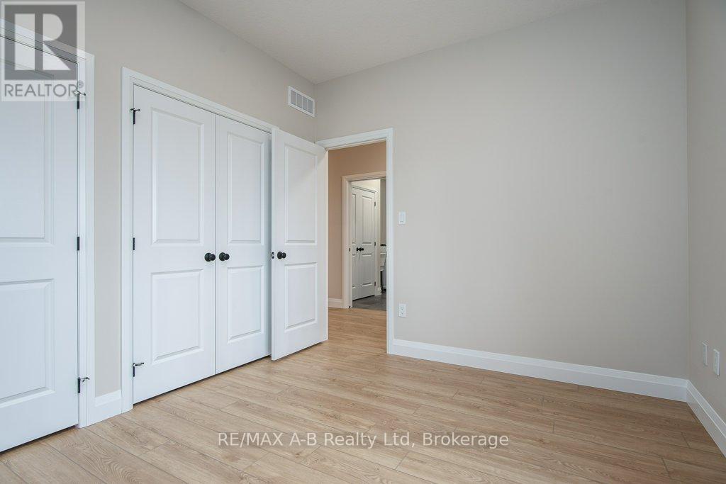 40 Quartz Street, East Zorra-Tavistock, Ontario  N0B 2R0 - Photo 37 - X12579334