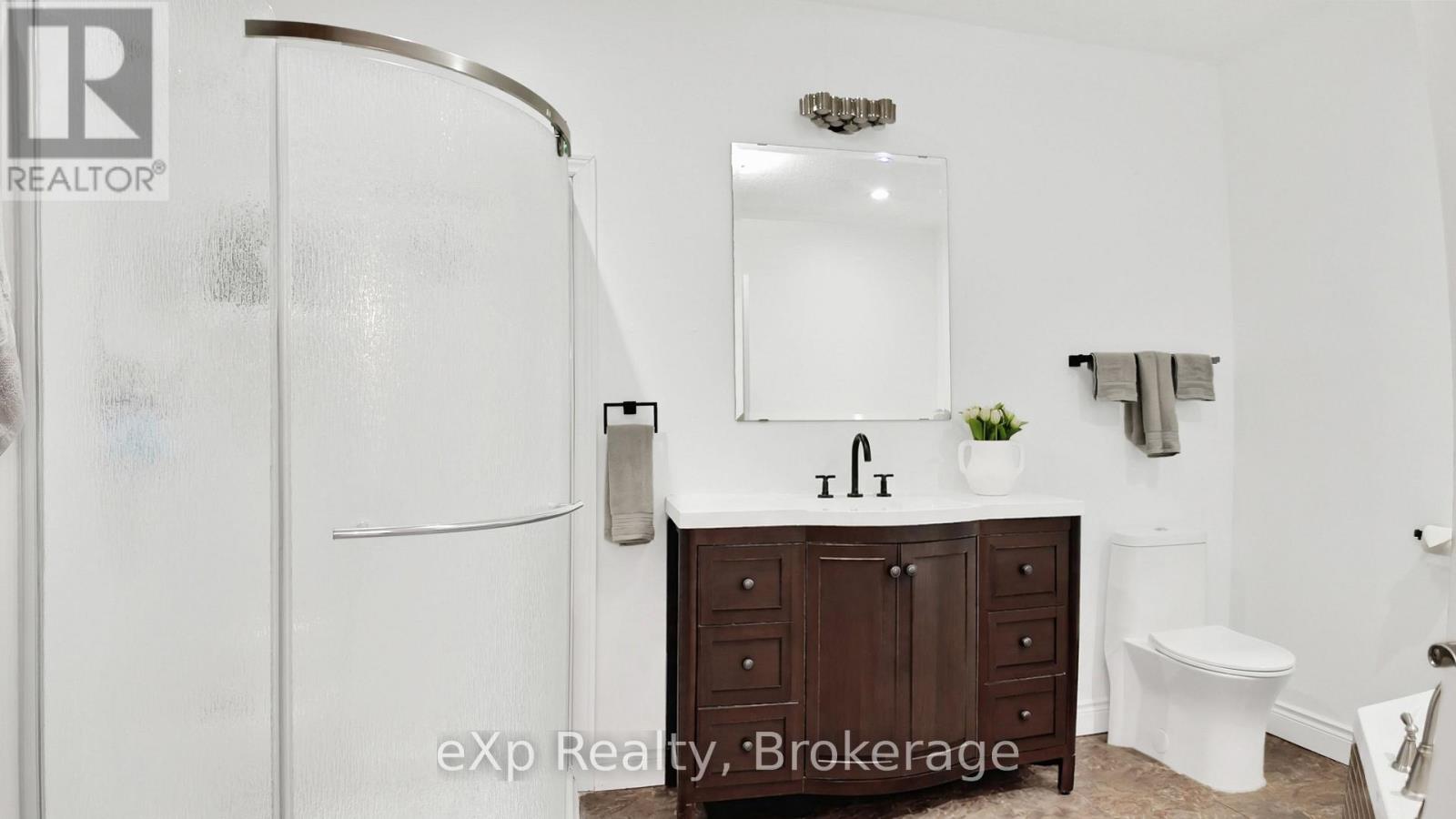 588 12th Avenue, Hanover, Ontario  N4N 2V6 - Photo 16 - X12952302