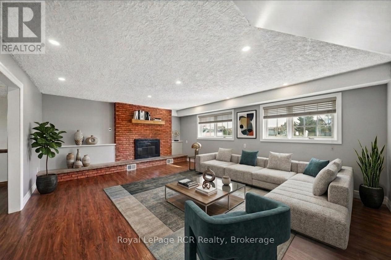 883 30th Street W, Georgian Bluffs, Ontario N4K 6V5 - Photo 30 - X12966186