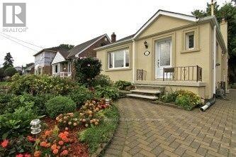 38 AINSDALE ROAD, Toronto, Ontario