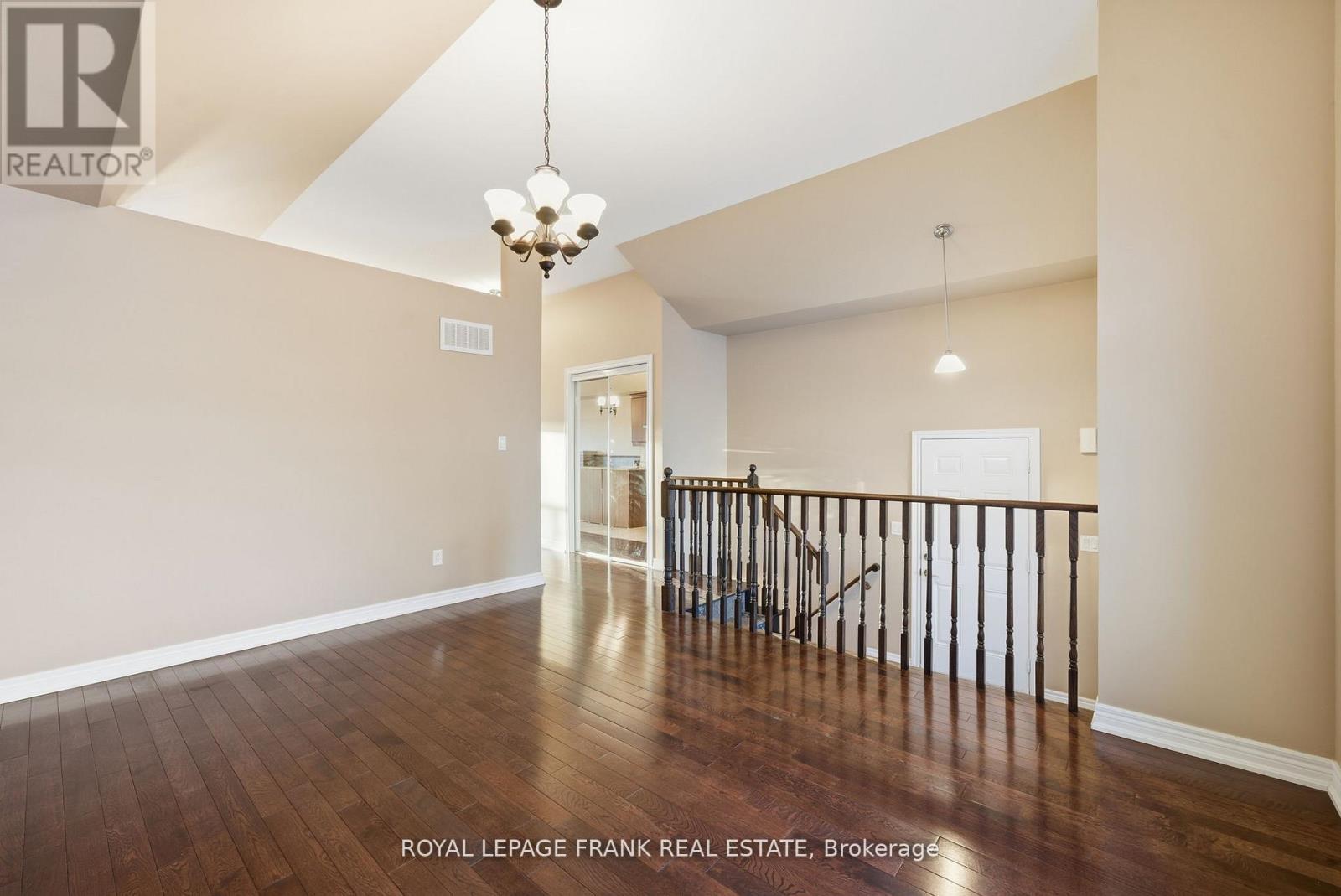 7 Brock Street, Kawartha Lakes, Ontario  K9V 0B9 - Photo 9 - X12872816