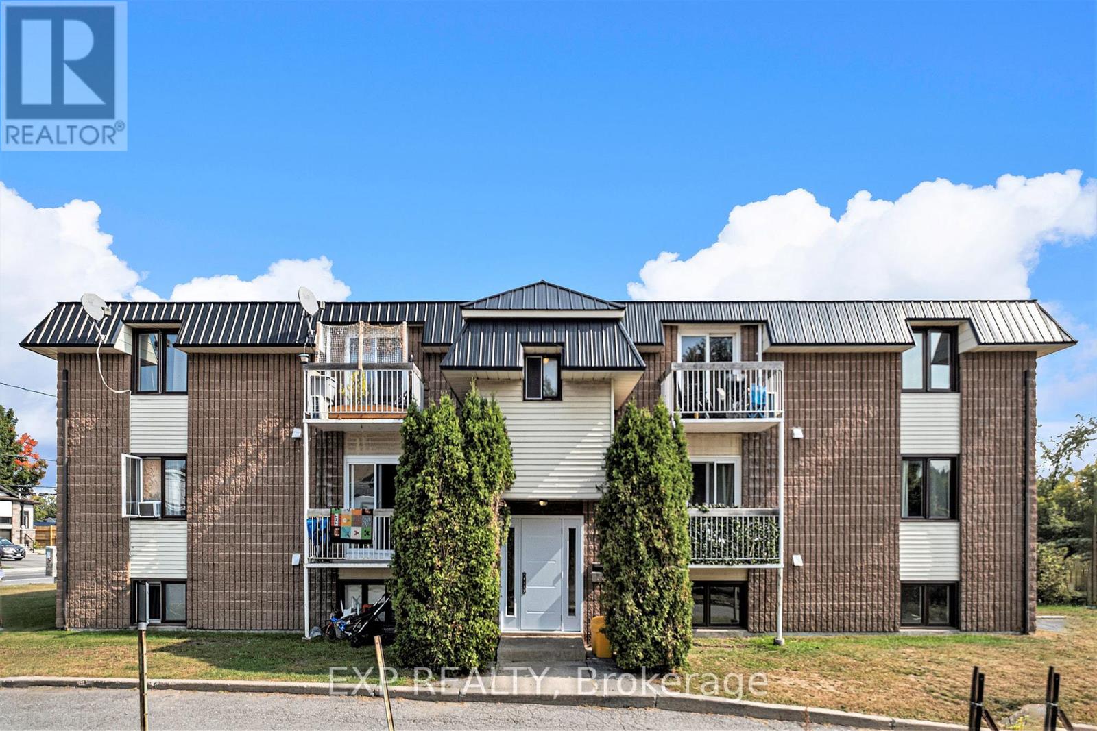 4 - 875 LAURIER STREET, Clarence-Rockland, Ontario