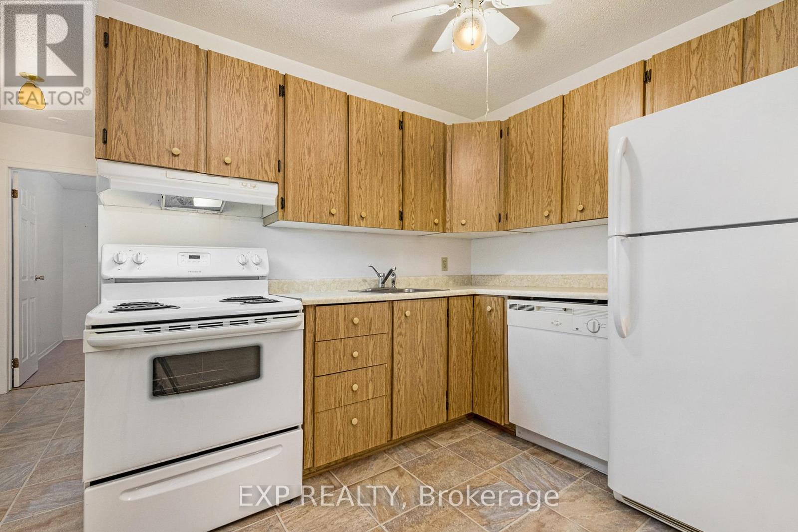 4 - 875 Laurier Street, Clarence-Rockland, Ontario K4K 1E6 - Photo 9 - X12616382