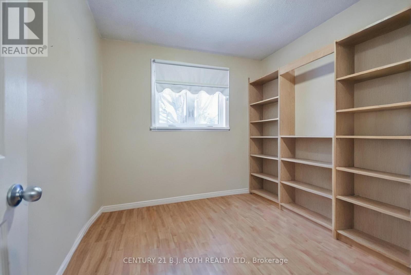 228 Spencer Avenue, Essa (Thornton), Ontario  L0L 2N0 - Photo 20 - N12966582