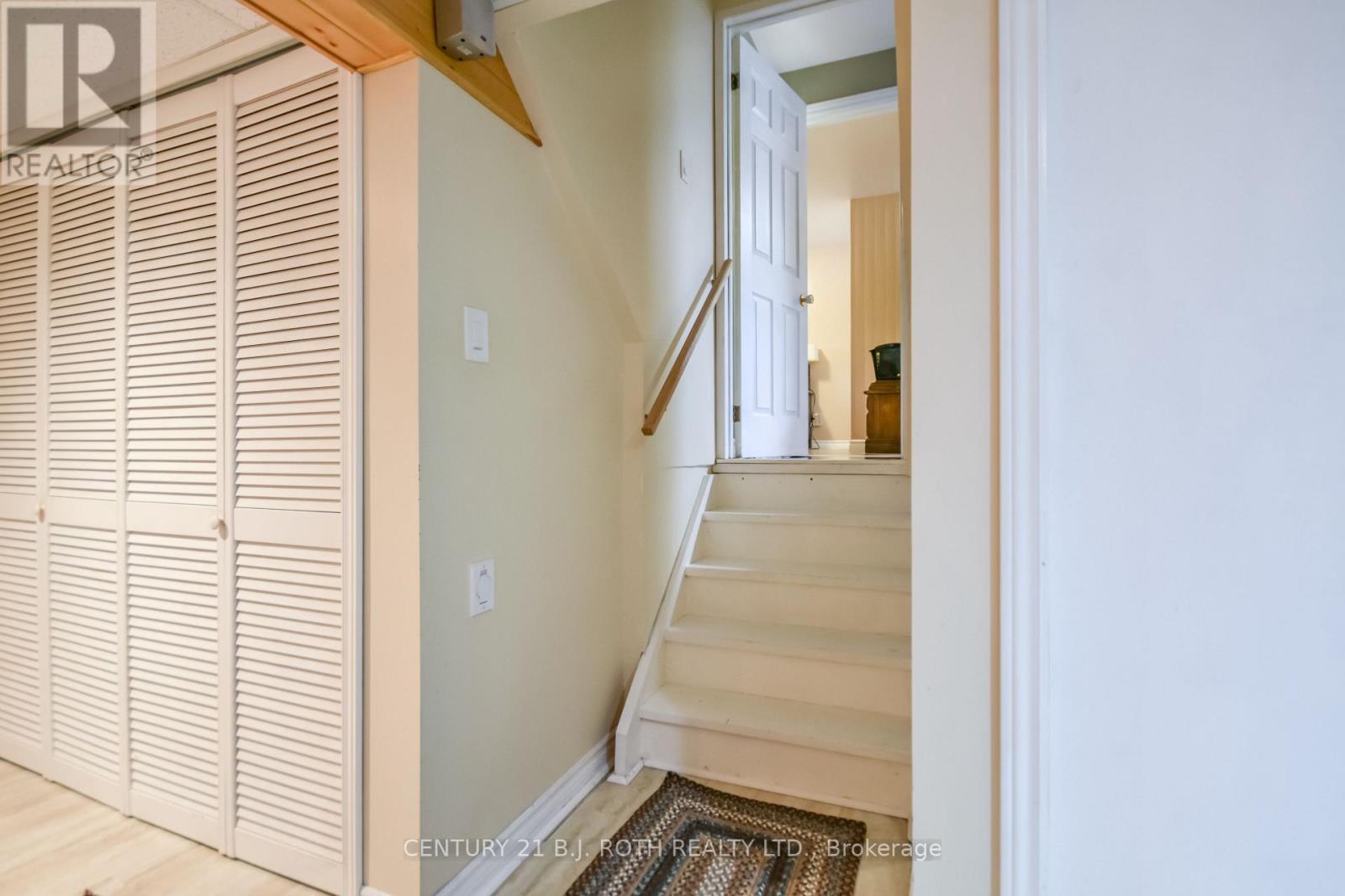 228 Spencer Avenue, Essa (Thornton), Ontario  L0L 2N0 - Photo 27 - N12966582