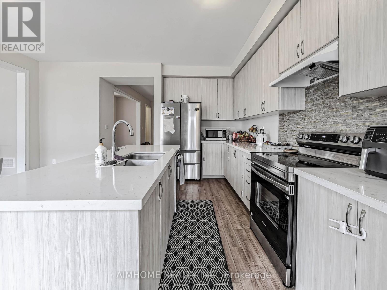 3 Ken Davie Gate, Georgina, Ontario  L4P 0S3 - Photo 12 - N12966598